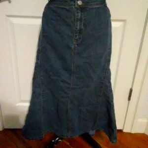 Denim skirt